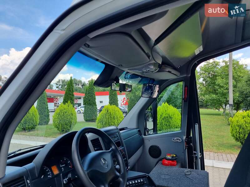 Городской автобус Mercedes-Benz Sprinter 2016 в Черновцах