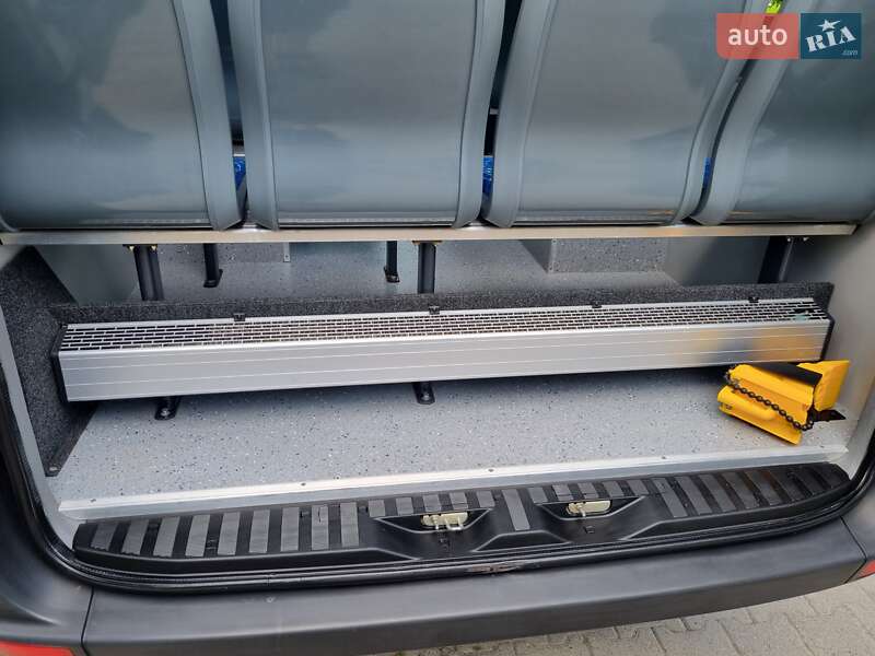 Городской автобус Mercedes-Benz Sprinter 2016 в Черновцах