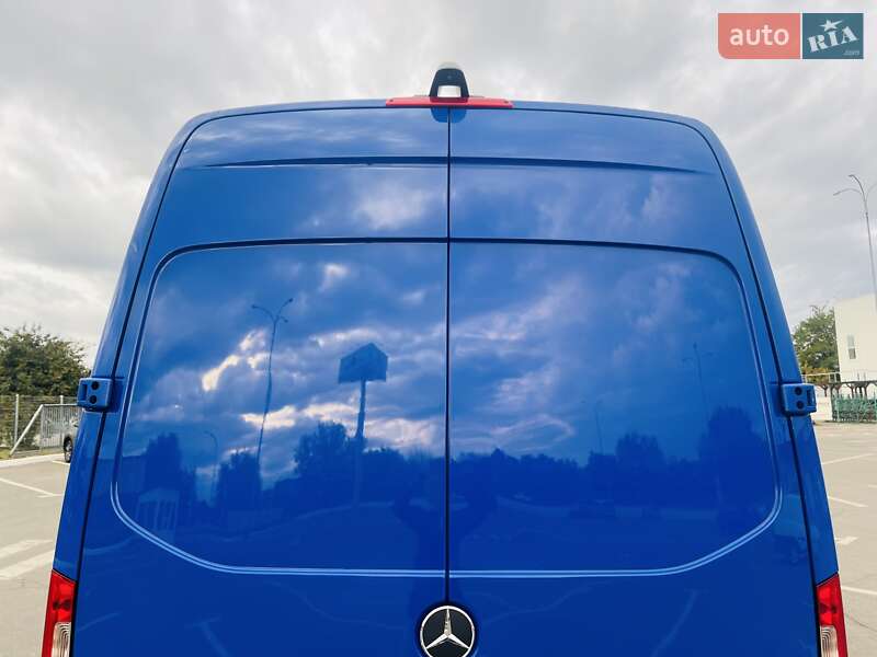 Вантажний фургон Mercedes-Benz Sprinter 2020 в Дніпрі