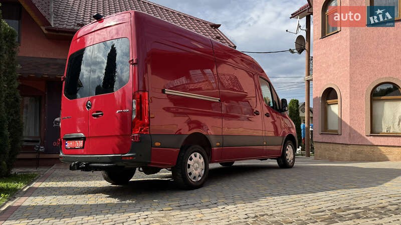 Вантажний фургон Mercedes-Benz Sprinter 2021 в Сваляві