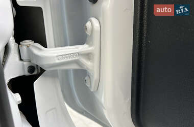 Грузовой фургон Mercedes-Benz Sprinter 2021 в 