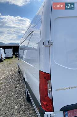 Грузовой фургон Mercedes-Benz Sprinter 2020 в 