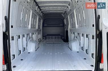 Грузовой фургон Mercedes-Benz Sprinter 2020 в 