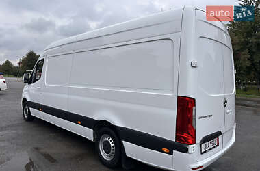 Грузовой фургон Mercedes-Benz Sprinter 2020 в 