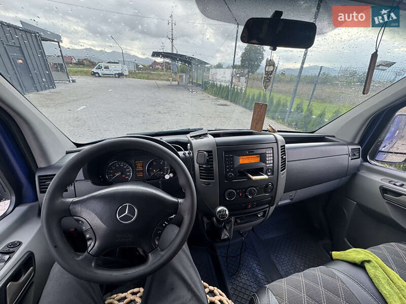 Микроавтобус Mercedes-Benz Sprinter 2006 в Хусте фото 21 Микроавтобус Mercedes-Benz Sprinter 2006 в Хусте