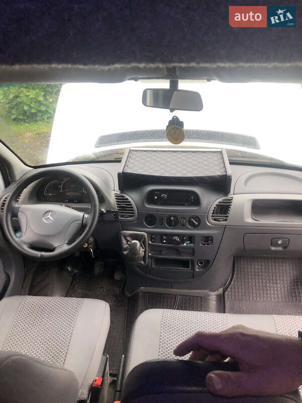 Микроавтобус Mercedes-Benz Sprinter 2003 в Хырове