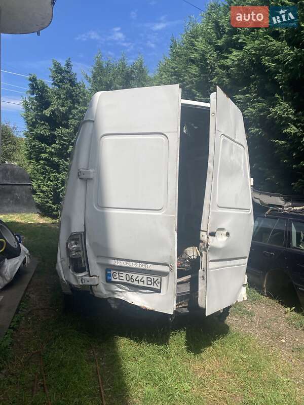 Грузопассажирский фургон Mercedes-Benz Sprinter 2004 в Черновцах