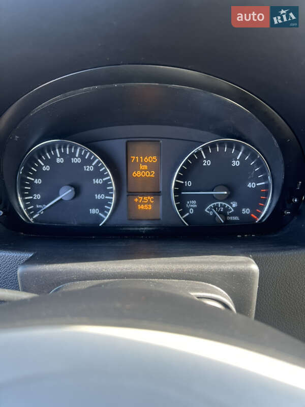 Минивэн Mercedes-Benz Sprinter 2014 в 