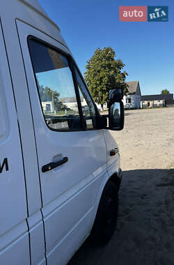 Грузовой фургон Mercedes-Benz Sprinter 2003 в 