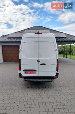 Грузовой фургон Mercedes-Benz Sprinter 2020 в 