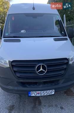 Грузопассажирский фургон Mercedes-Benz Sprinter 2023 в 