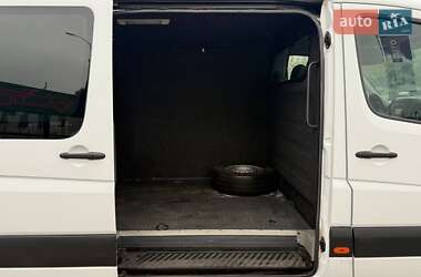 Грузовой фургон Mercedes-Benz Sprinter 2011 в 