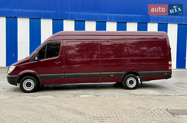 Грузовой фургон Mercedes-Benz Sprinter 2010 в 