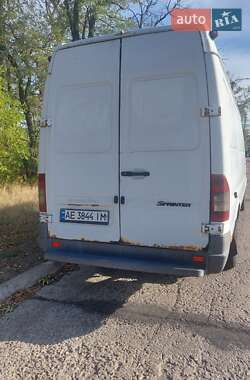 Грузовой фургон Mercedes-Benz Sprinter 2005 в 
