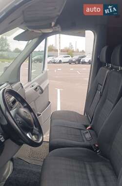 Грузовой фургон Mercedes-Benz Sprinter 2014 в 