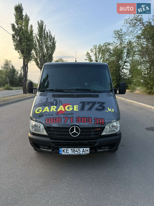 Mercedes-Benz Sprinter 2004