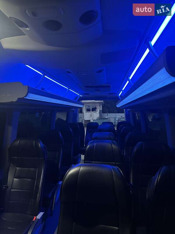 Туристический / Междугородний автобус Mercedes-Benz Sprinter 2015 в Ровно
