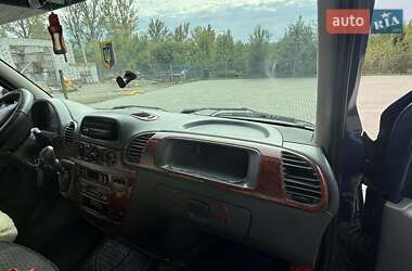 Пригородный автобус Mercedes-Benz Sprinter 2000 в 