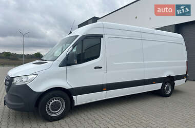 Грузовой фургон Mercedes-Benz Sprinter 2021 в 