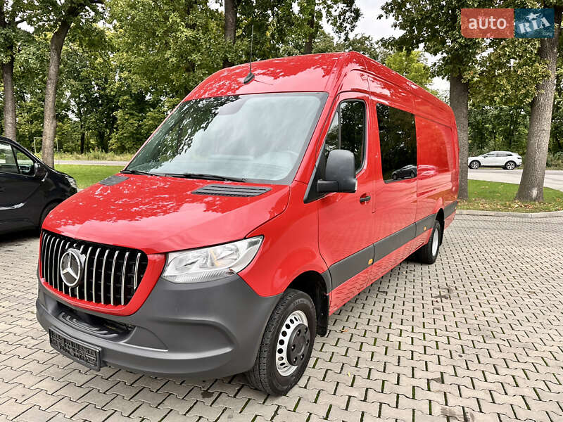 Грузовой фургон Mercedes-Benz Sprinter 2023 в 