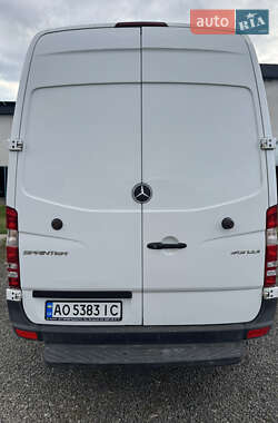 Грузовой фургон Mercedes-Benz Sprinter 2013 в 