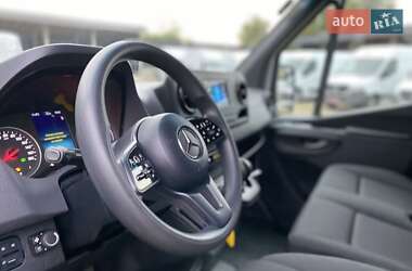 Грузовой фургон Mercedes-Benz Sprinter 2023 в 