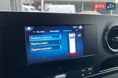 Грузовой фургон Mercedes-Benz Sprinter 2023 в 