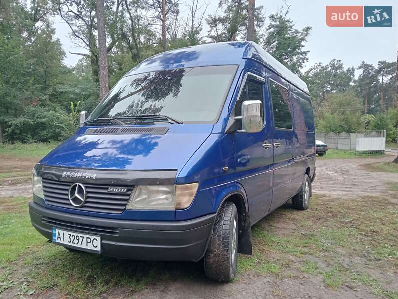 Микроавтобус Mercedes-Benz Sprinter 1997 в Буче