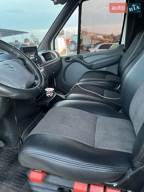 Туристический / Междугородний автобус Mercedes-Benz Sprinter 2000 в Кривом Роге