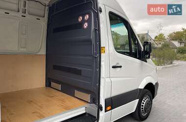Грузовой фургон Mercedes-Benz Sprinter 2018 в 