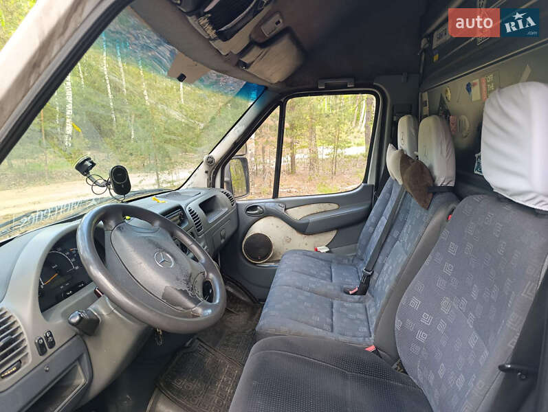 Микроавтобус грузовой (до 3,5т) Mercedes-Benz Sprinter 2004 в Носовке