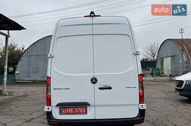 Грузовой фургон Mercedes-Benz Sprinter 2020 в 