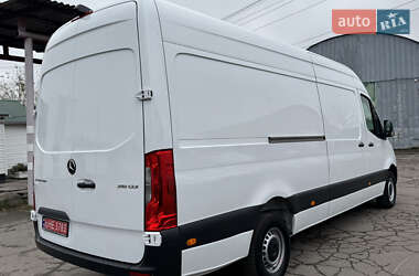 Грузовой фургон Mercedes-Benz Sprinter 2020 в 