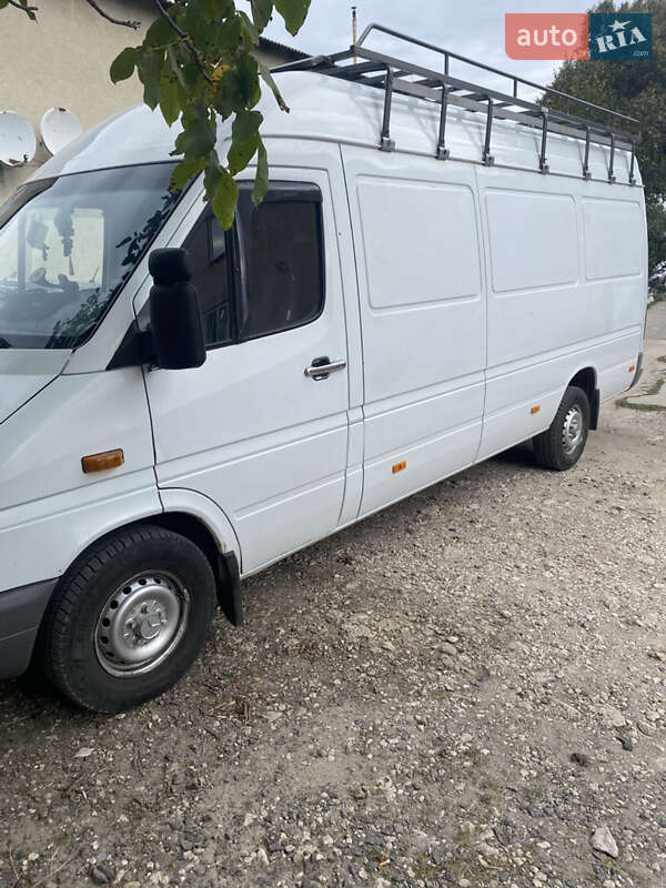 Грузовой фургон Mercedes-Benz Sprinter 2004 в 