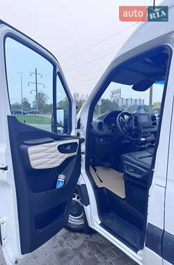 Микроавтобус Mercedes-Benz Sprinter 2022 в 