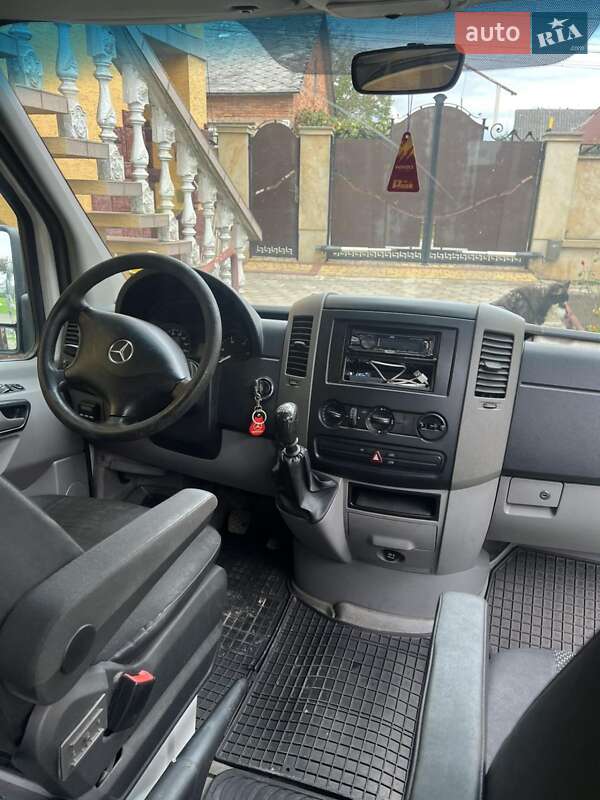 Микроавтобус Mercedes-Benz Sprinter 2006 в Изе
