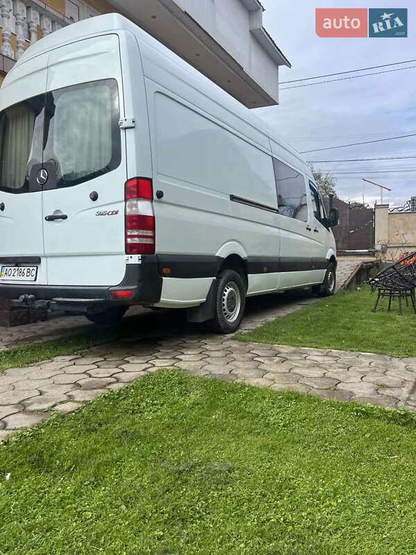Микроавтобус Mercedes-Benz Sprinter 2006 в Изе