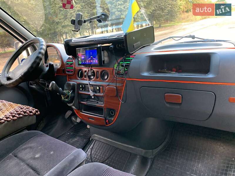 Мікроавтобус Mercedes-Benz Sprinter 2003 в Львові фото 4 Мікроавтобус Mercedes-Benz Sprinter 2003 в Львові