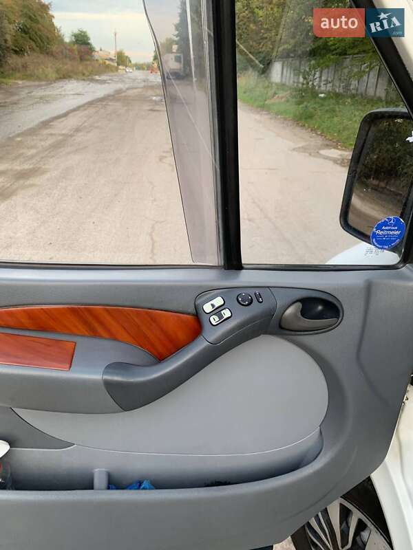 Мікроавтобус Mercedes-Benz Sprinter 2003 в Львові фото 12 Мікроавтобус Mercedes-Benz Sprinter 2003 в Львові