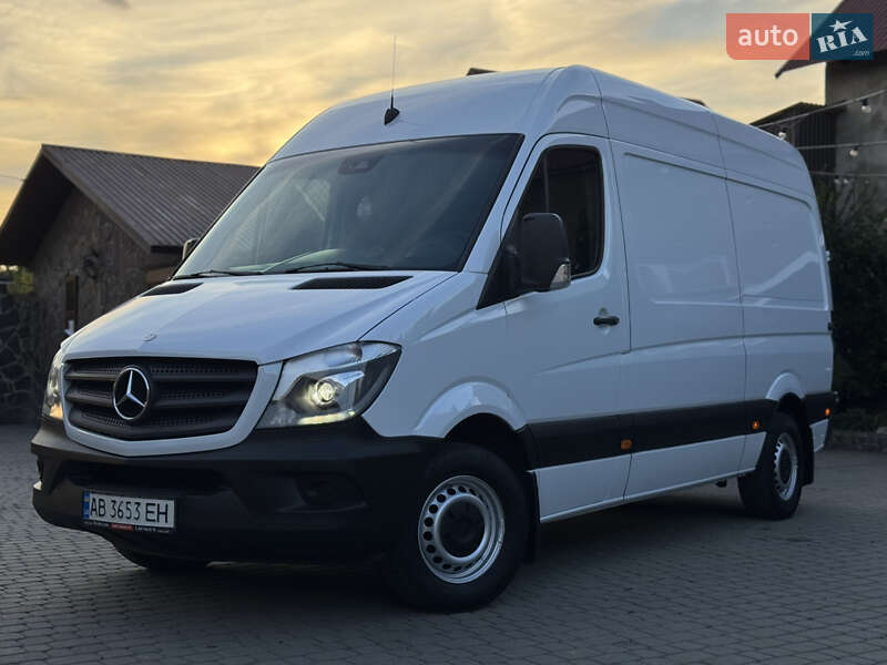 Вантажний фургон Mercedes-Benz Sprinter 2015 в Іршаві