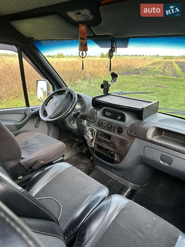 Микроавтобус Mercedes-Benz Sprinter 2005 в Львове
