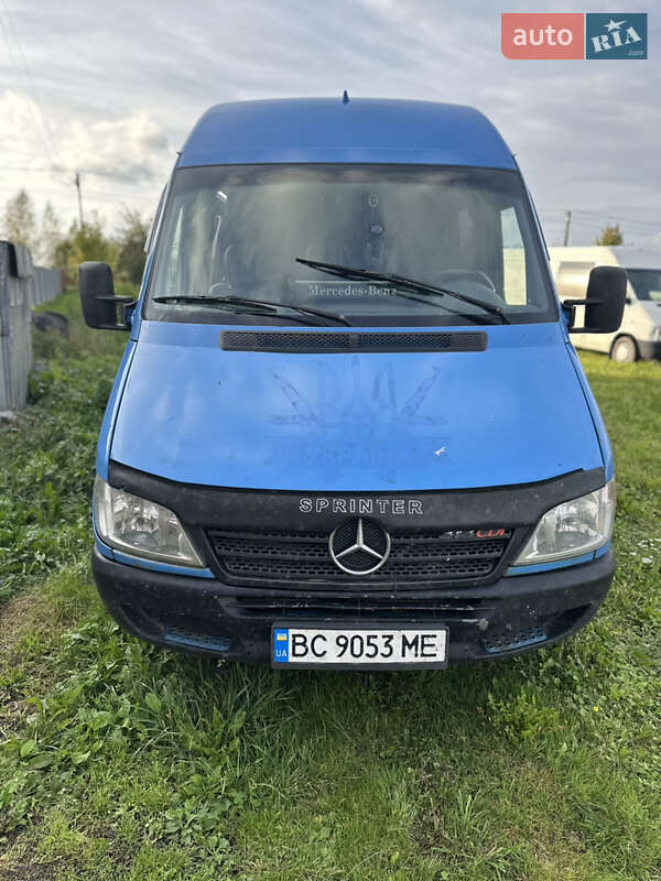 Микроавтобус Mercedes-Benz Sprinter 2005 в Львове