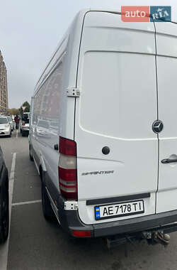 Грузовой фургон Mercedes-Benz Sprinter 2017 в 