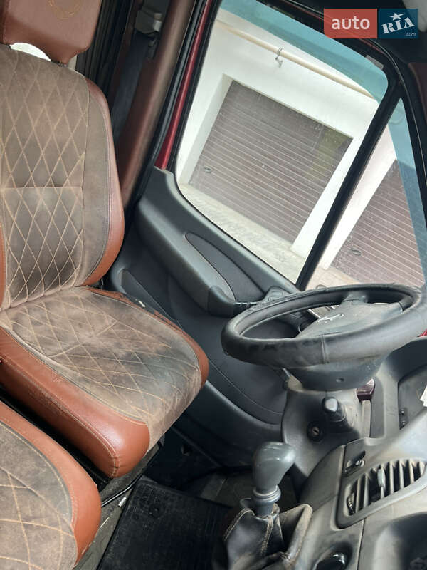 Вантажопасажирський фургон Mercedes-Benz Sprinter 2004 в Дніпрі фото 11 Вантажопасажирський фургон Mercedes-Benz Sprinter 2004 в Дніпрі