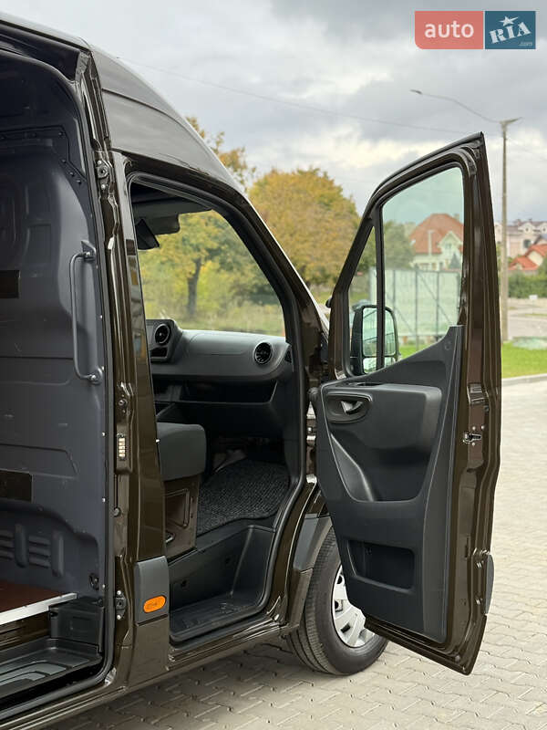 Грузовой фургон Mercedes-Benz Sprinter 2022 в Ровно