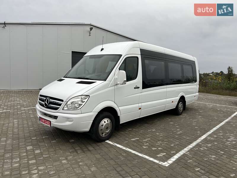 Туристический / Междугородний автобус Mercedes-Benz Sprinter 2012 в Хотине