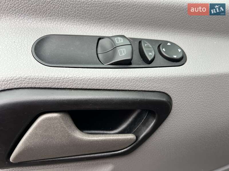 Туристический / Междугородний автобус Mercedes-Benz Sprinter 2012 в Хотине