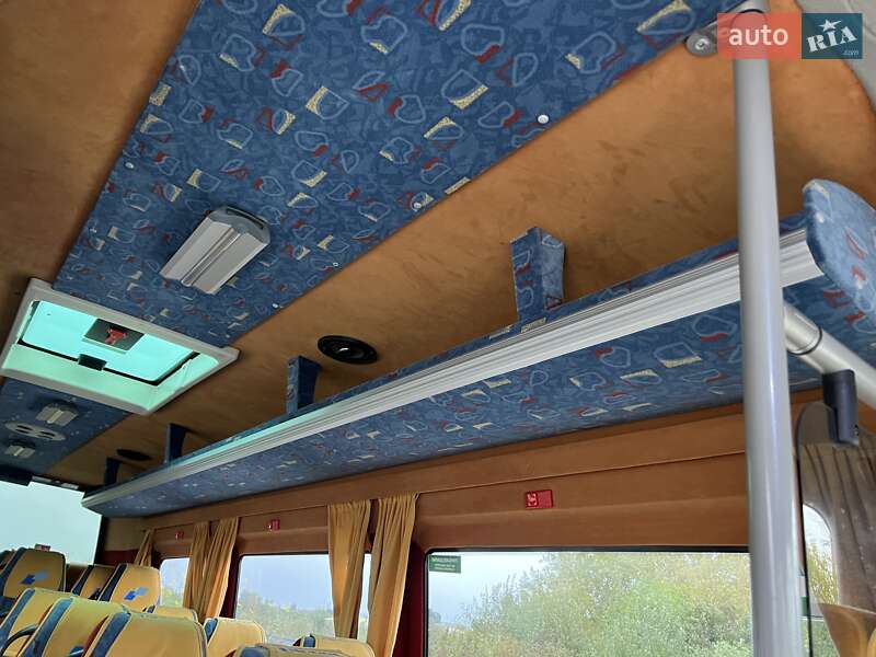 Туристический / Междугородний автобус Mercedes-Benz Sprinter 2012 в Хотине
