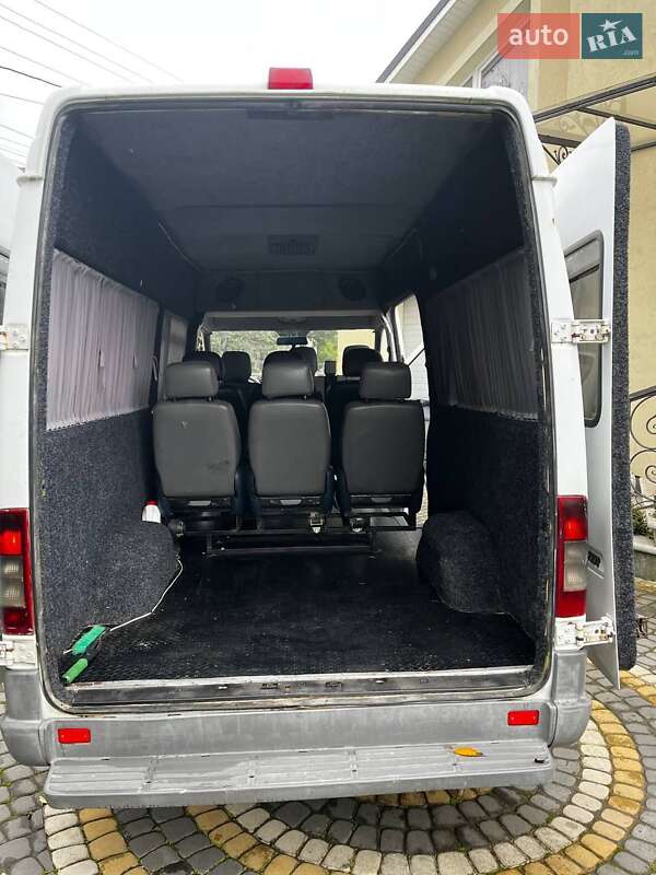 Микроавтобус грузовой (до 3,5т) Mercedes-Benz Sprinter 2001 в Коломые
