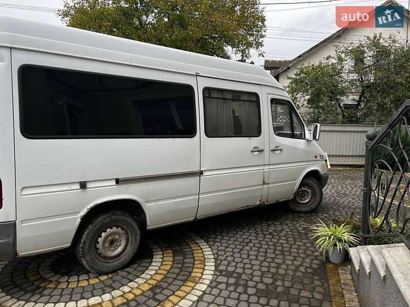 Микроавтобус грузовой (до 3,5т) Mercedes-Benz Sprinter 2001 в Коломые
